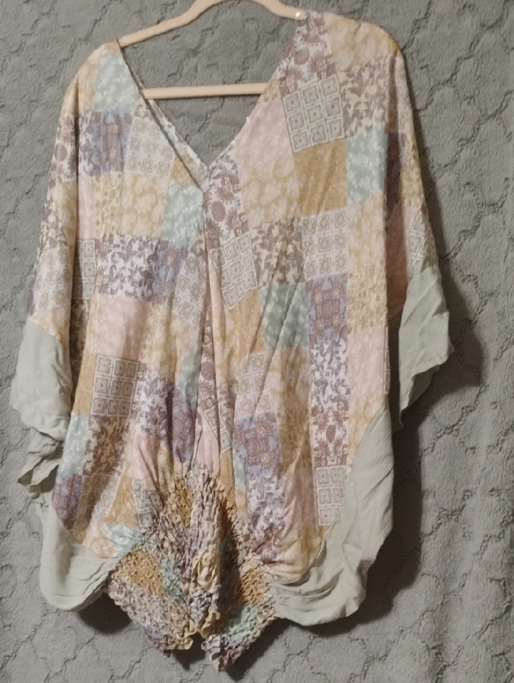1.4.3. Story by Line Up Pastel Patchwork V-Neck Tunic